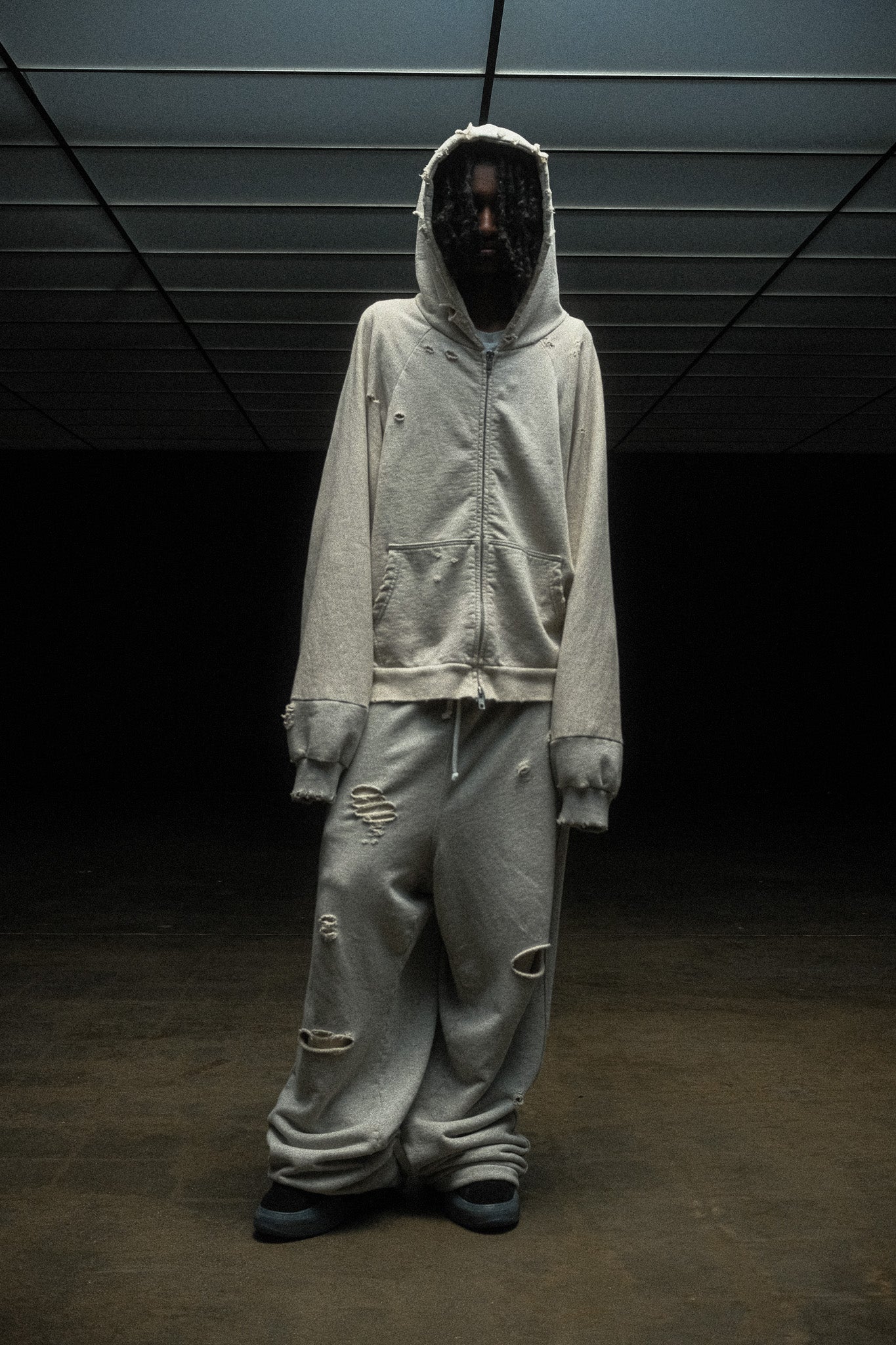 IVORY SLATE ZIP