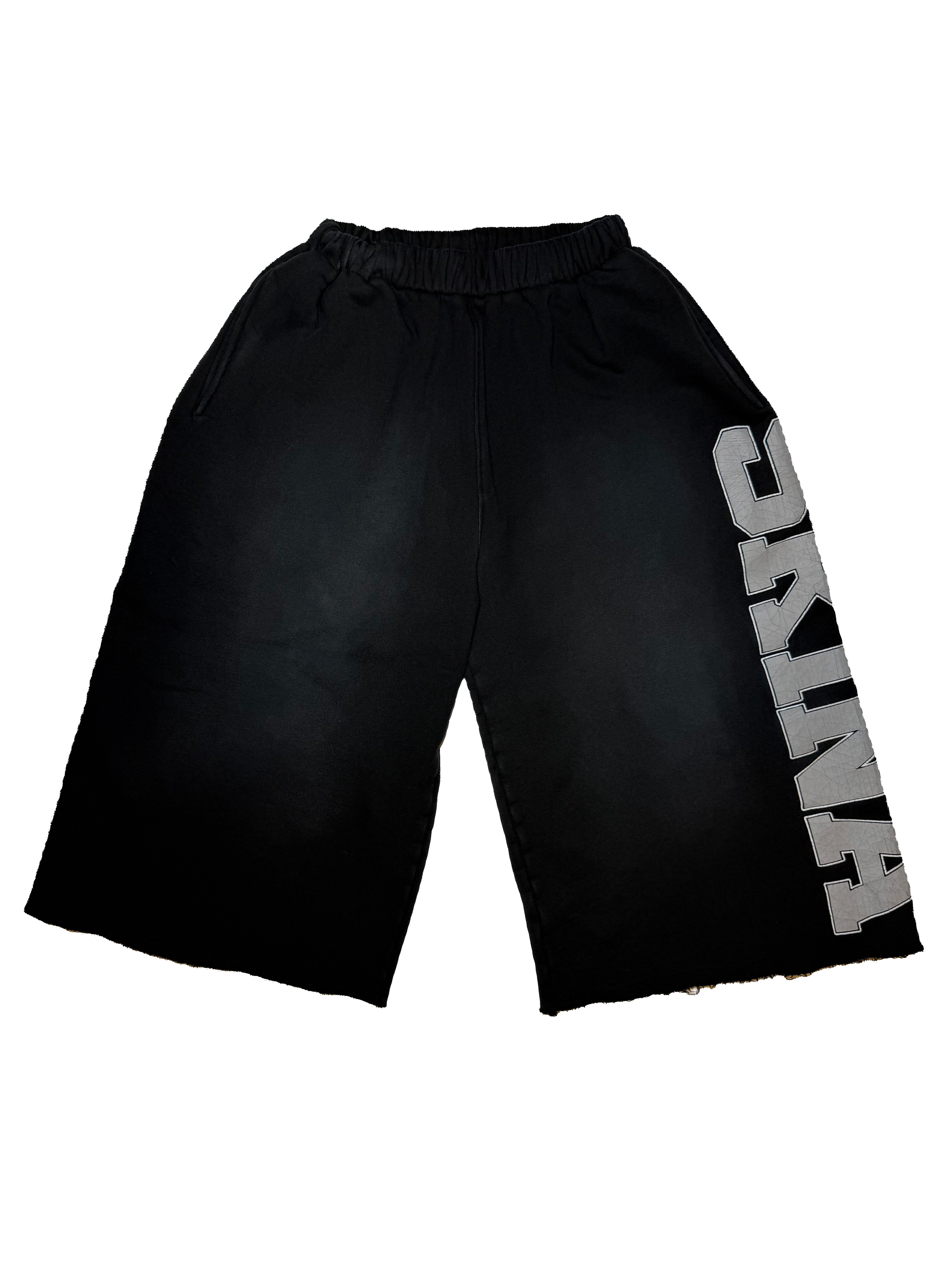 RAIDER SWEATSHORTS